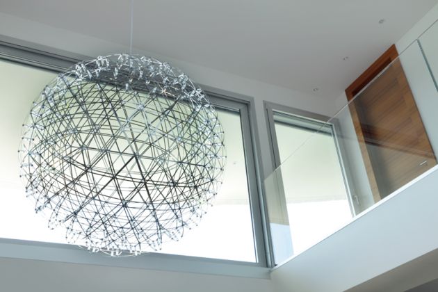 vetrata e lampadario